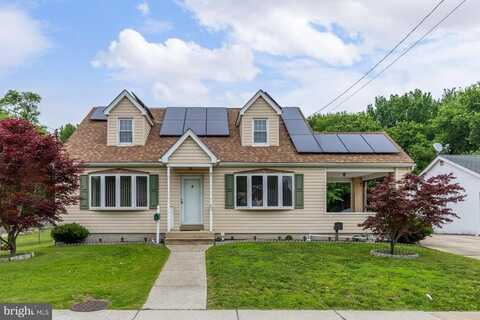207 E MAIN STREET, PENNS GROVE, NJ 08069