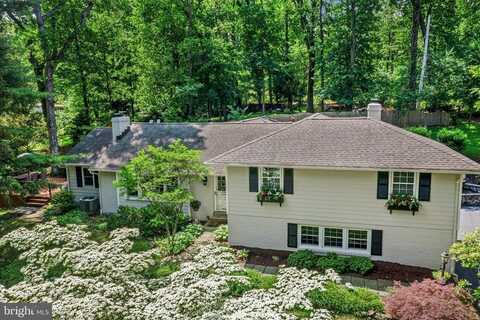 420 SAUNDERS DRIVE, WAYNE, PA 19087