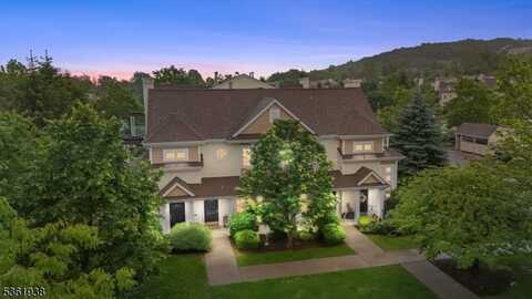 170 Old Farm Dr, Allamuchy, NJ 07838