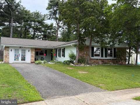 52 HENDERSON LANE, WILLINGBORO, NJ 08046