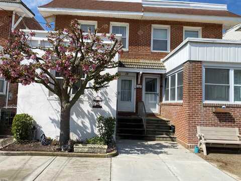 34 N Montgomery Ave, Atlantic City, NJ 08401