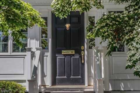 217 Midland Ave, Metuchen, NJ 08840