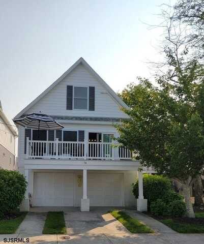 14 N Monroe Ave, Margate City, NJ 08402