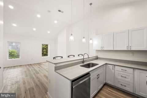1633 GERMANTOWN AVENUE, PHILADELPHIA, PA 19122