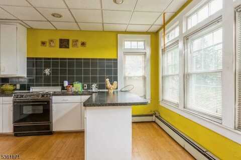 835 Woodland Ave, Plainfield, NJ 07060