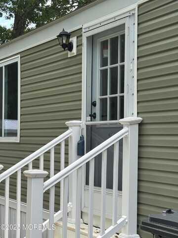 46 Roberts Road, Toms River, NJ 08755