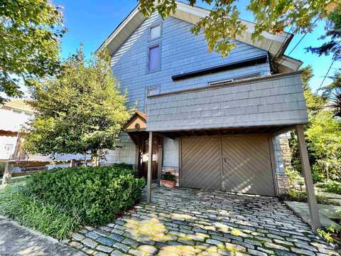 7 N Delavan Ave, Margate City, NJ 08402