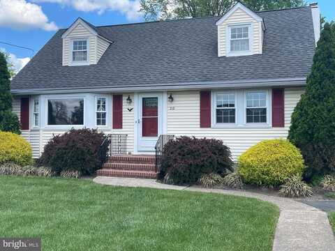 212 NANCY LA, EWING, NJ 08638