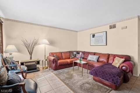 281 Reynolds Ter, Orange, NJ 07050