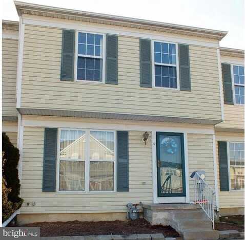 4 CHARLES COURT, NEWARK, DE 19702