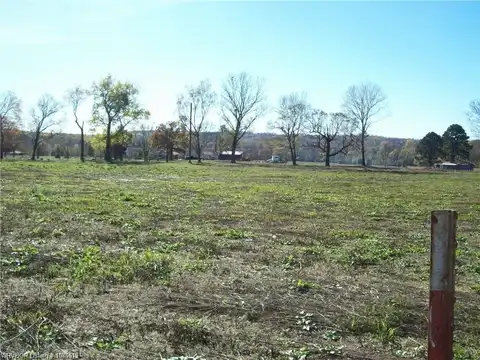 8019 Biswell RD, Van Buren, AR 72956