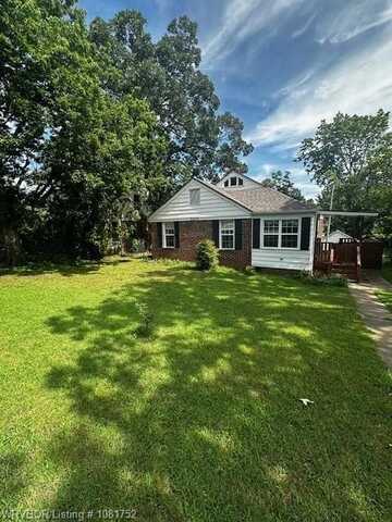 2209 S S ST, Fort Smith, AR 72901