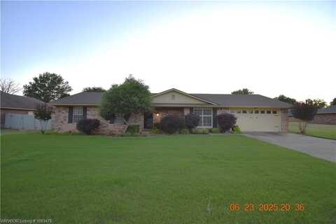 503 Fryar DR, Sallisaw, OK 74955