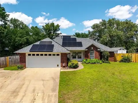 302 Cedar Creek DR, Van Buren, AR 72956