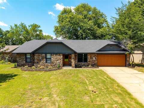 2800 97th CIR, Fort Smith, AR 72903