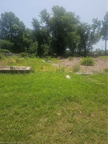 1712 N 12th ST, Fort Smith, AR 72904