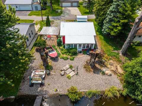 6575 S 082 E, Wolcottville, IN 46795