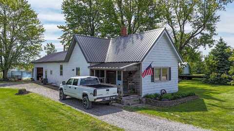 9143 S 900 West, LaFontaine, IN 46940