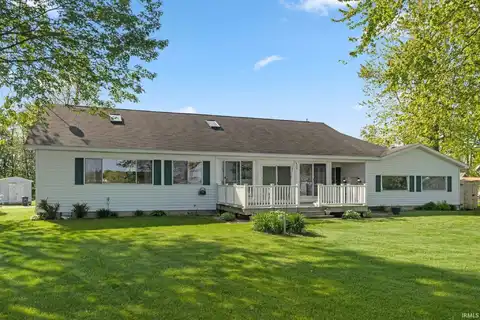 0251 E Lakeview Drive, Wawaka, IN 46794