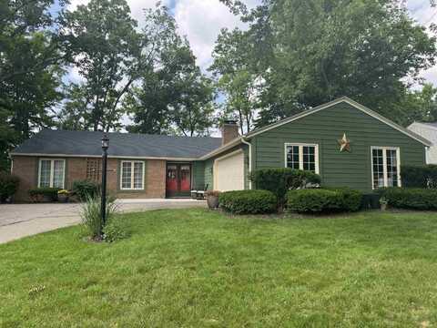 10012 Houndshill Place, Fort Wayne, IN 46804
