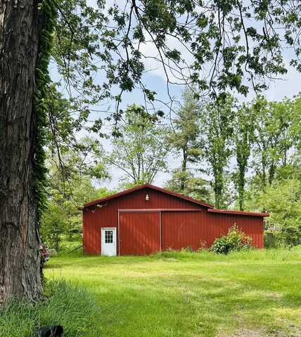 3780 Thorn Road, Walkerton, IN 46574