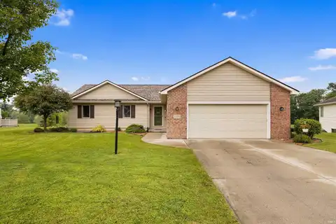 5371 Bear Creek Pass Pass, Auburn, IN 46706