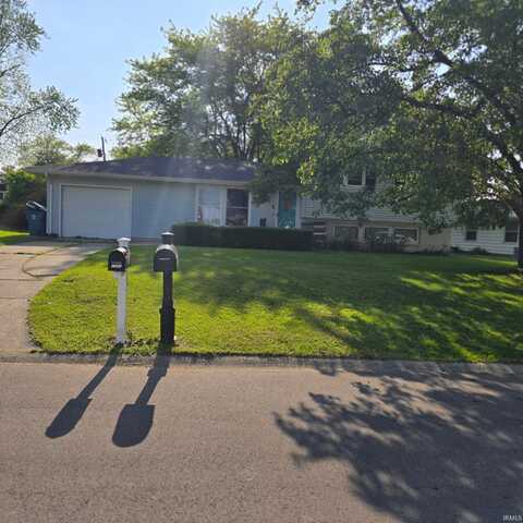 1338 Scots Lane, New Haven, IN 46774