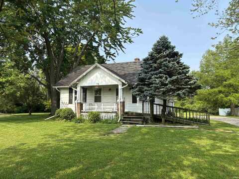 9817 AUBURN Road, Fort Wayne, IN 46825
