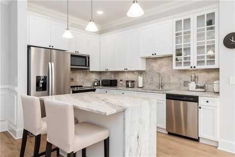 11 Perimeter Center E, Atlanta, GA 30346