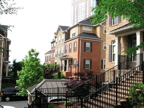 322 Perimeter Walk, Dunwoody, GA 30338