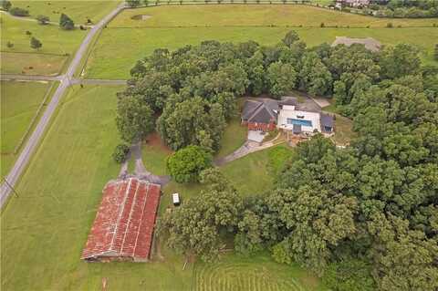 320 School House Road NE, Calhoun, GA 30701