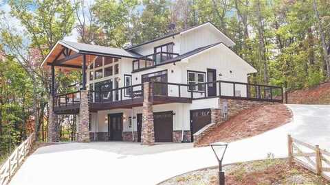 333 Favor Lane, Rabun Gap, GA 30568