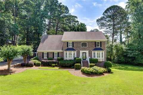 1324 Concord Circle SW, Lilburn, GA 30047