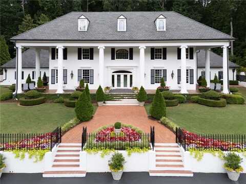 1822 Chartwell Trace, Stone Mountain, GA 30087