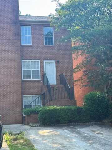 75 Davis Mill Court, Lawrenceville, GA 30044