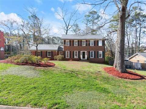 4076 Shady Circle NW, Lilburn, GA 30047