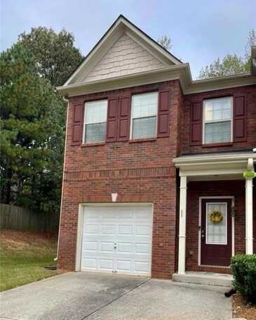 4000 Labrador Way, Lilburn, GA 30047