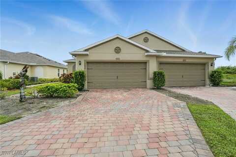 10692 Crossback Lane, Lehigh Acres, FL 33936