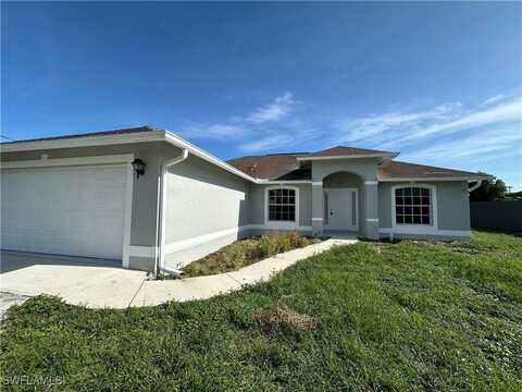 3304 30th Street SW, Lehigh Acres, FL 33976