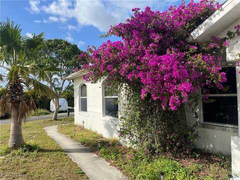10551 Deal Road, North Fort Myers, FL 33917
