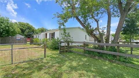832 Redish Circle, Clewiston, FL 33440