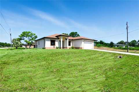 1901 Wanda Avenue N, Lehigh Acres, FL 33971
