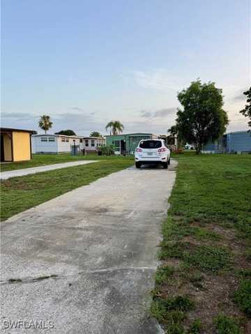 33 Poinsettia Drive, Fort Myers, FL 33905