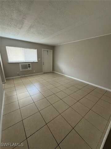 undefined, Fort Myers, FL 33901