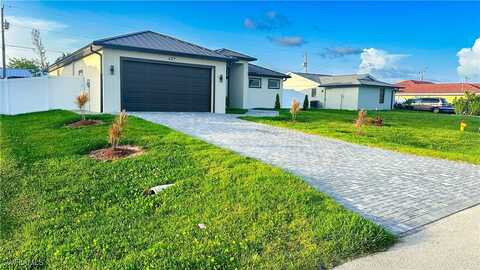 427 SW 21st Terrace, Cape Coral, FL 33991