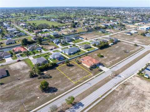 2128 Skyline Boulevard, Cape Coral, FL 33991