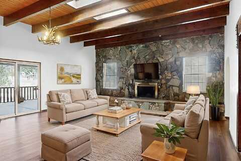 3213 MAY Circle SE, Rio Rancho, NM 87124