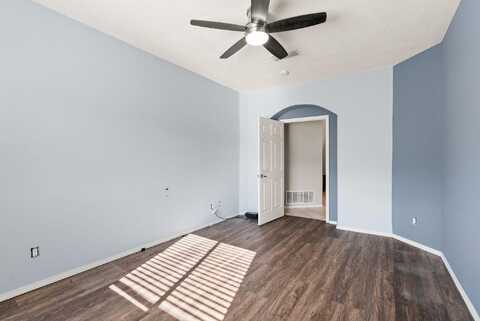 10904 SNOWBIRD Drive, Albuquerque, NM 87114