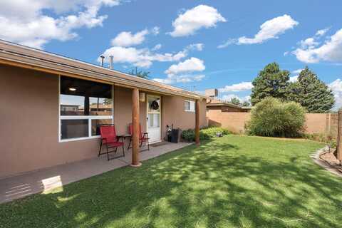 9010 WOODLAND Avenue NE, Albuquerque, NM 87112