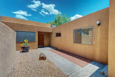 1910 QUAIL RUN Road NE, Albuquerque, NM 87122